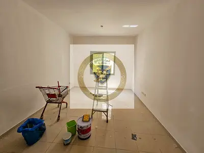 ارخص غرفة وصالة ماستر مقابل حديقة الصفيا مطبخ كبير وموزع بين الغرف في أجمل أبراج الشارقة شامل جميع الخدمات بتشطيب حديثة ومساحات واسعة.