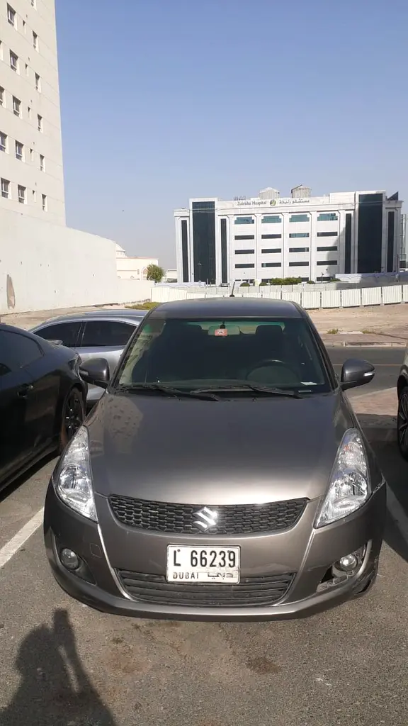 Suzuki Swift 2015 — photo 1 of 1