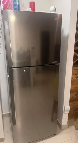 LG 2-Door Top Freezer Refrigerator - Good Condition