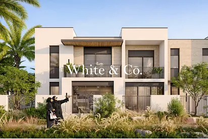 Corner | Very Close to Pool | Invest