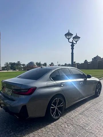 BMW 3-Series 320i 2023 GCC Specs - Pristine Condition