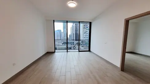 Modern 1-Bed Apartment ~ Spacious Layout ~ JVC