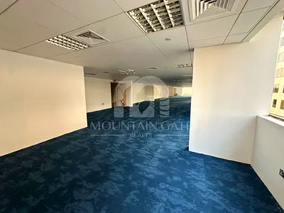 Half Floor Office Prime Location Flexible Layout