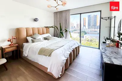 Rare Corner 1br | Best Deal | Spacious