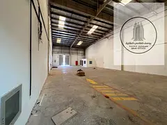 Warehouse for rent in Umm Al Quwain with showroom, 5500 sq ft, 15 kW electricity, price 180,000 dirh