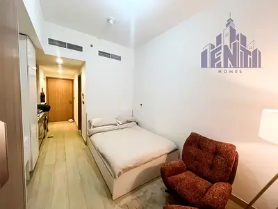 Modern Studio | Boulevard View
