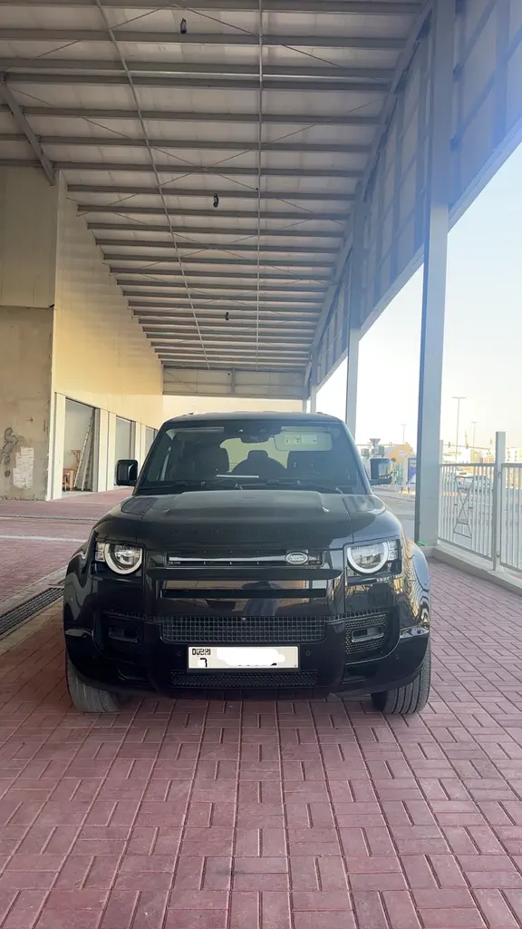 Land Rover Defender 2020 — photo 1 of 14
