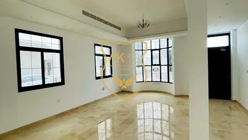 SPACIOUS OFFICE CLOSE TO DEIRA CITY CENTER METRO