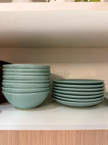 8 bowls and 8 small plates