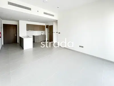 Grande Specialist | Modern 1BR | High-End Finishes