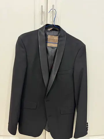 Mixed cloths Black Mens Tuxedo Jacket - Slim Fit and women. Cloths. Zara massimo dutti- never worn