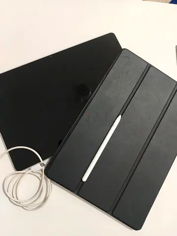 Samsung tab s10 fe+ with smart Pencil and charging cable wire black Cover - very Good Condition.