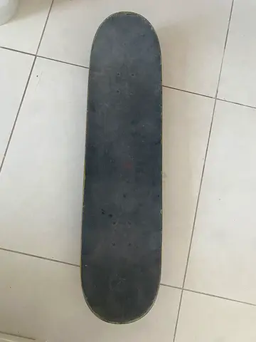 Used skateboard 8.5 with grip tape - good condition, independent trucks