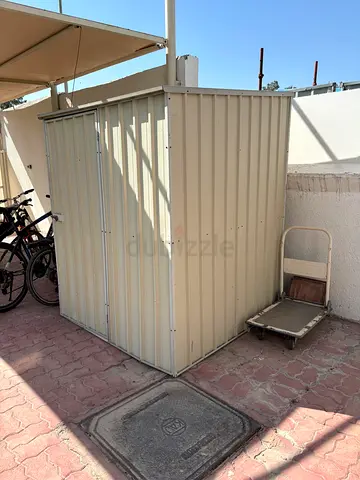 Outdoor self standing storage