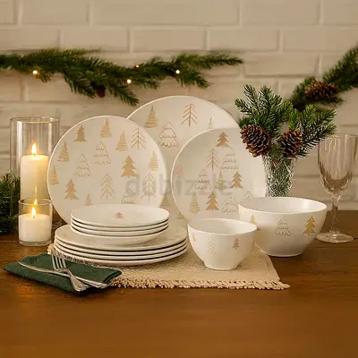 Azure 18-Piece Christmas Dinnerware Set with Christmas Tree Design Cream White Ceramic