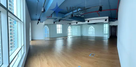Vacant | Large Space | Near to metro | Spacious