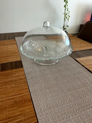 Glass Cake Presenter