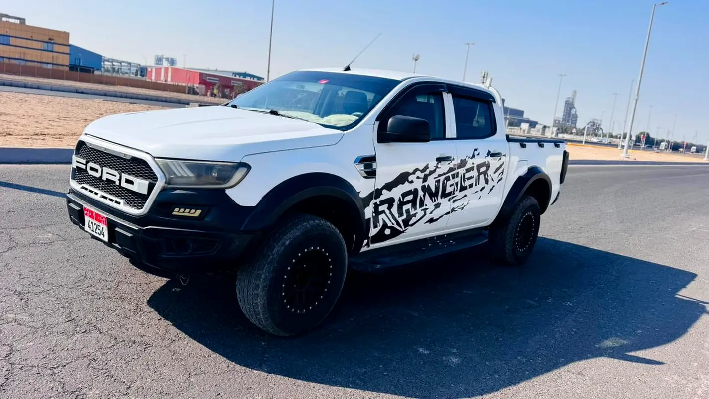 Ford Ranger 2015 — photo 1 of 6