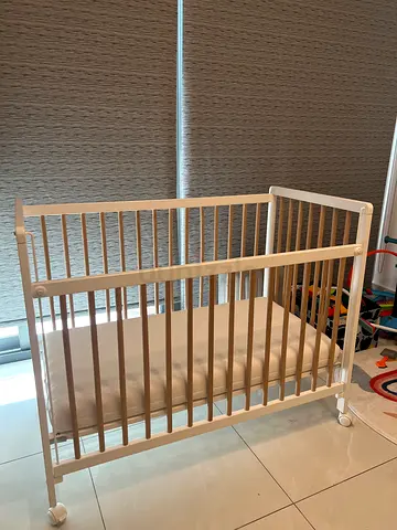 Baby cot