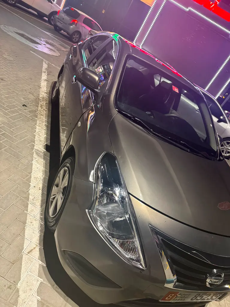 Nissan Sunny 2019 — photo 1 of 11