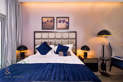 Large Studio Pool View. Furnished Higher Floor