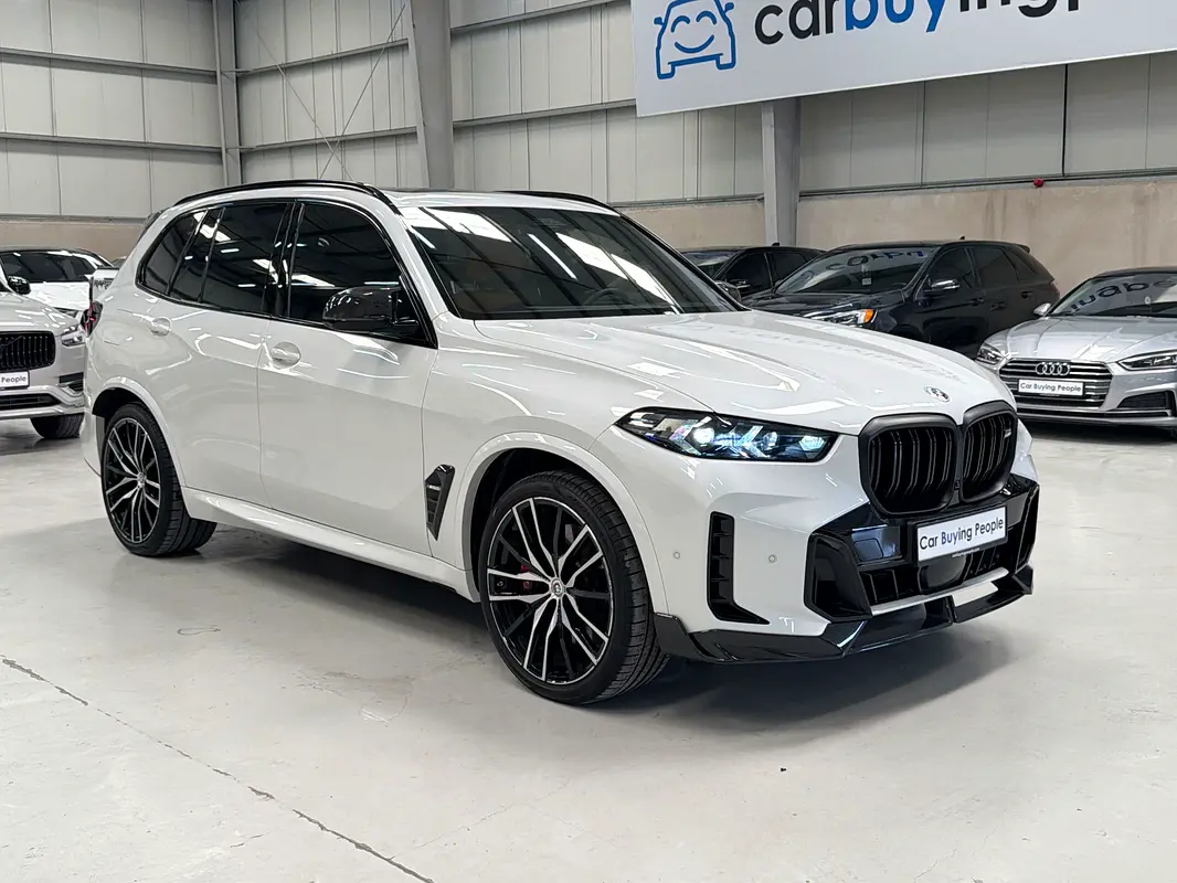BMW X5 2025 — photo 1 of 19