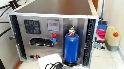 AUTOMATIC CLEANING MACHINE