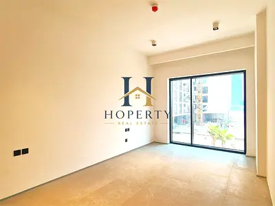 شقة فسيحة بغرفة نوم واحدة | SH Living 1 JVC | شرفة وإطلالة على وسط المدينة