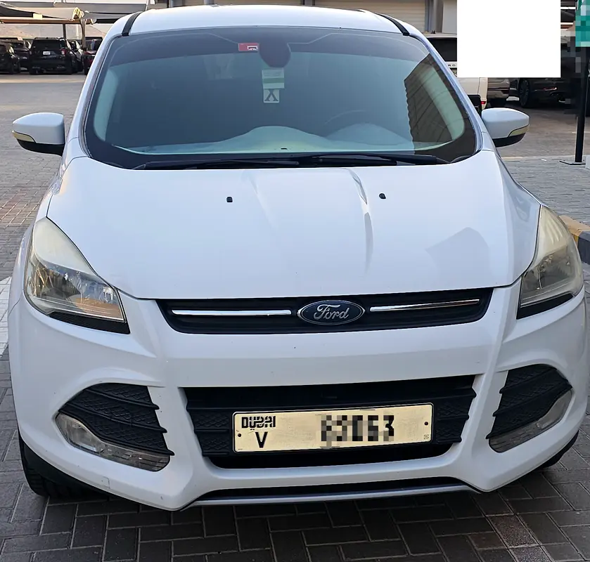 Ford Escape 2016 — photo 1 of 7