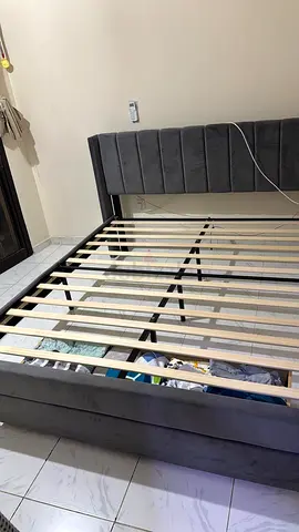 King size bed home centre