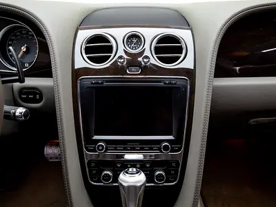 2012 Bentley CONTINENTAL — миниатюра 16