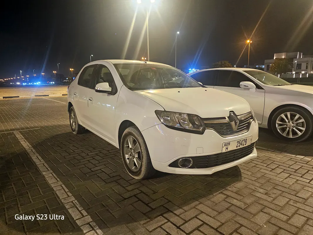 Renault Symbol 2016 — photo 1 of 6