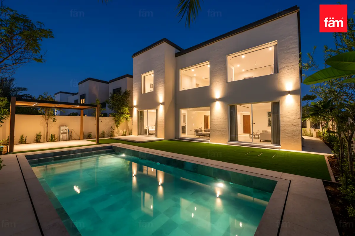 Triple Extension I Vacant I Renovated I Ready