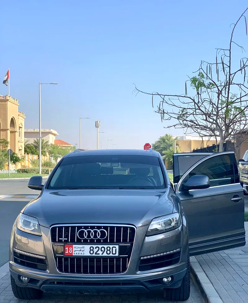 Audi Q7 2015 — photo 1 of 15