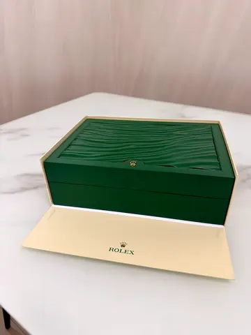 Original Rolex Presentation Box Complete Set – Excellent Condition