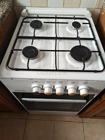 Nikai freestanding gas used