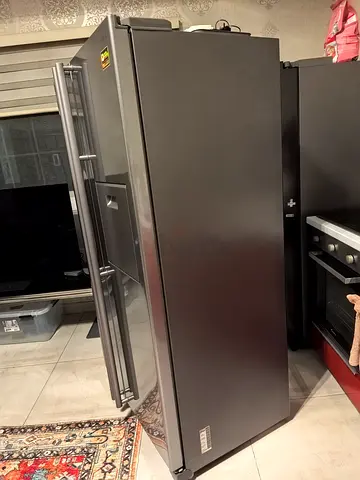 Samsung Side-by-Side Refrigerator like knew