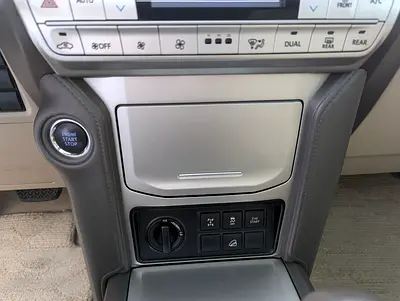 2018 Toyota PRADO — фото 15