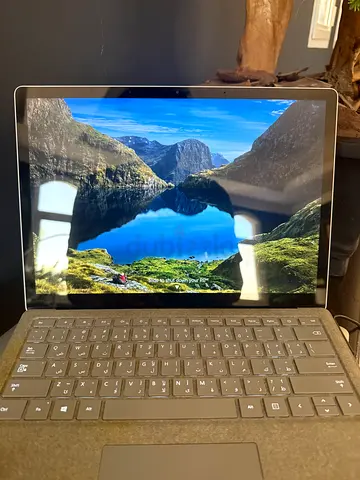 Surface laptop
