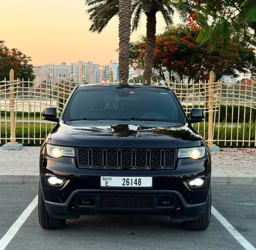 Jeep Grand Cherokee 2020 — photo 1 of 14