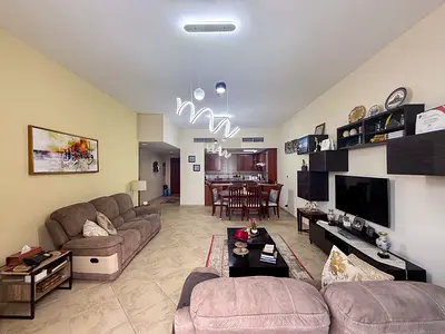 Spacious 3 BHK + Maid | Mid Floor | Huge Balcony - copy