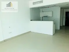 Spacious Studio with Balcony