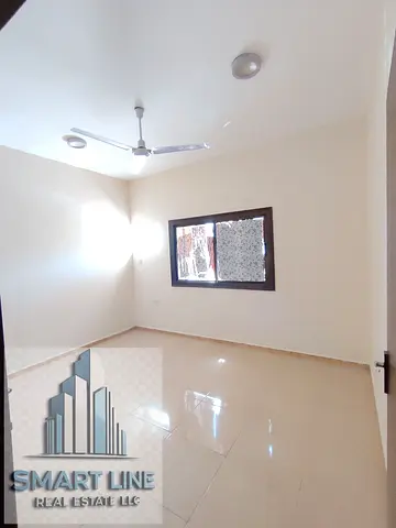 No deposit 1bhk with balcony outside free parking available rent only 18k