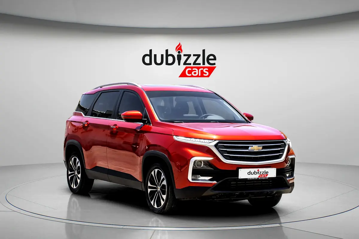 Chevrolet Captiva 2023 — photo 1 of 15