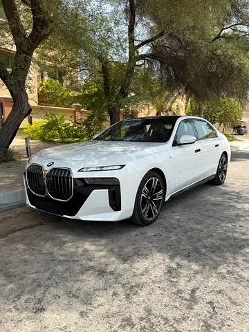 BMW 740i M sport , 2026 , 5 years Service and warranty