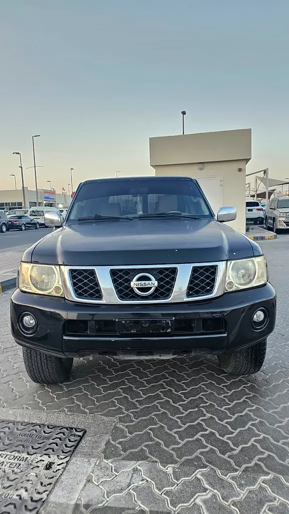 Nissan Patrol Safari 2004 — photo 1 of 20