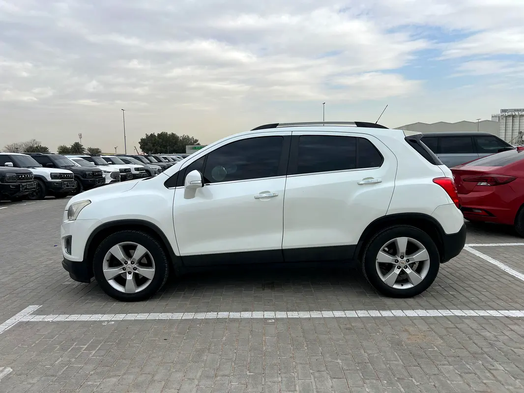 Chevrolet Trax 2014 — photo 1 of 9