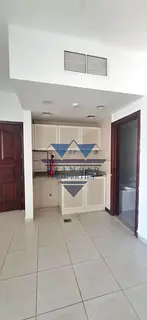 NO DEPOSIT ONLY LAST UNIT IDEAL LOCATION STUDIO CENTRAL AC JUST IN 23K