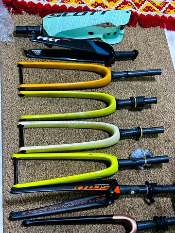 CARBON FORK