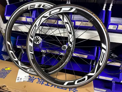 Set of Zipp-style Carbon Deep-Section Road Bike Wheels (Pair)